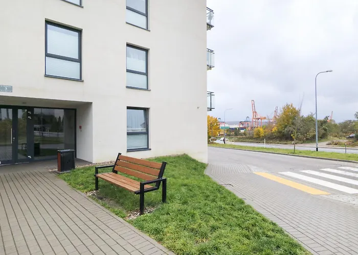 Stylish Two Bedroom Nasypowa By Renters アパート *