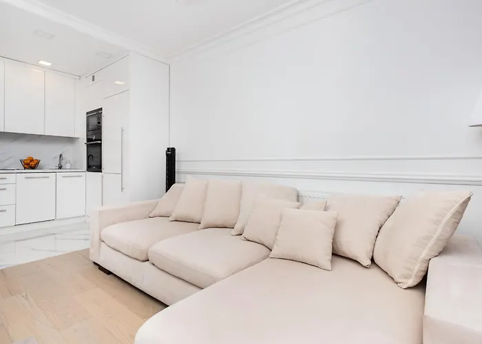 Stylish Two Bedroom Nasypowa By Renters * グディニャ